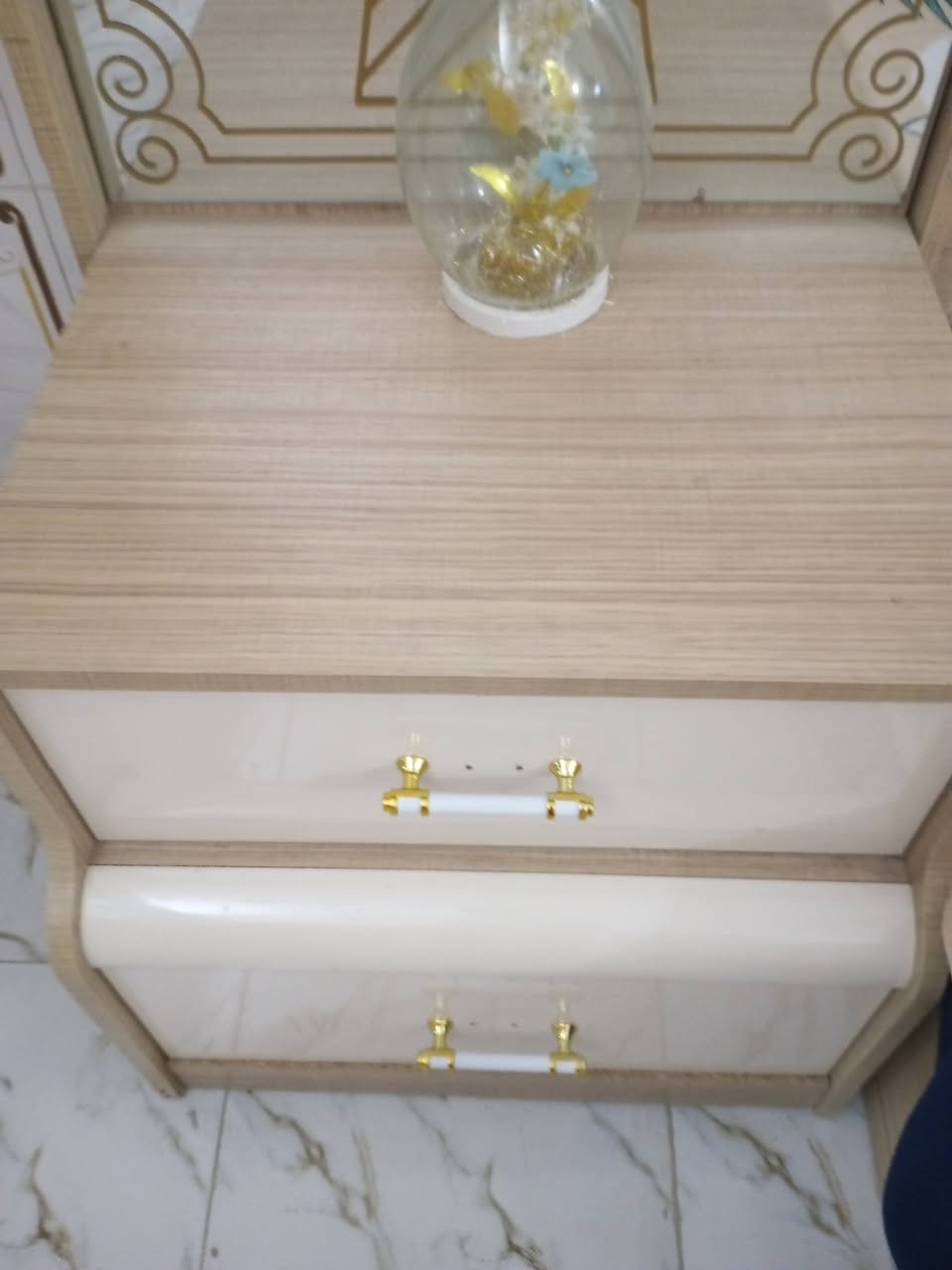 آلُـۜسـۨۚ(✋)ــِۖلُأمٌ ؏ـليۜـ(💜)ـكم غرفه 🇹🇷تركي للبيع نضافة مثل ماواضح بل صورة  9قـــطع اي استفسار خاص او انتصال عل رقم 🌹 ‏‪***********‬‏🌹اذ مو شراي ارفع المنشور بصلات على محمد 🌺
