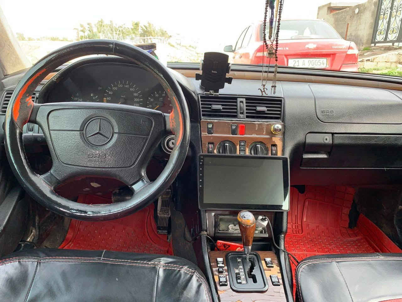 مرسدس موديل 94 محرك بطه 2ونص لا صبغ لا ضربه
لا غرامه رقم انكليزي أربيل تايرات صدر باتري جديد
عنوان خانقين *********** خناقين, ديالى
