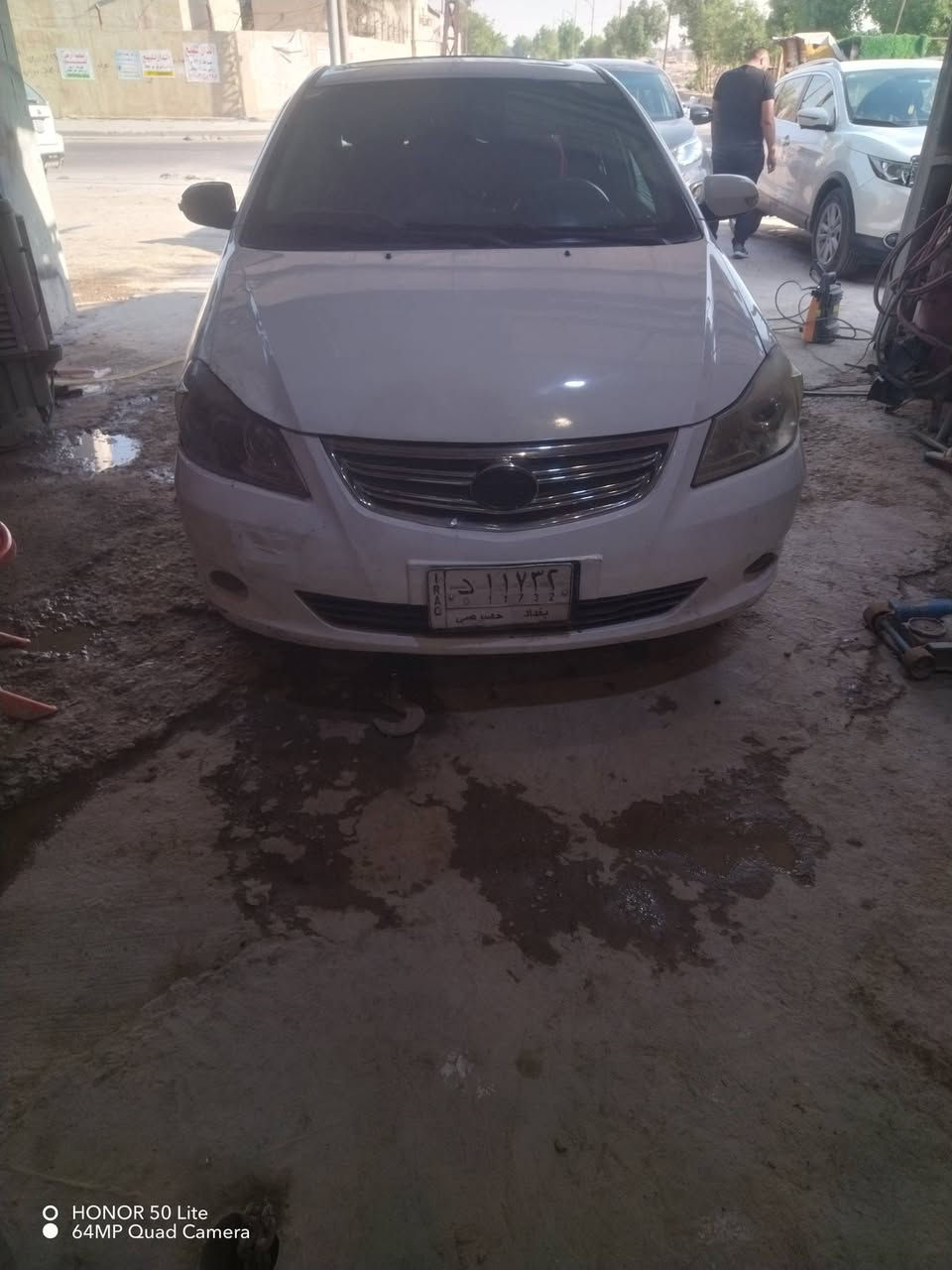 للبيع BYD موديل G3- 2016 - فول مواصفات ++ بي واي دي هوه
المواصفات:

. بصمه 

• فتحة سقف

• تحكم ستيرن

• كامرة خلفية

• شاشة

• تبريد شغال

السعر 53 وبيها مجال

بسمي السياره وجاهزه  الاتصال +واتساب ***********
