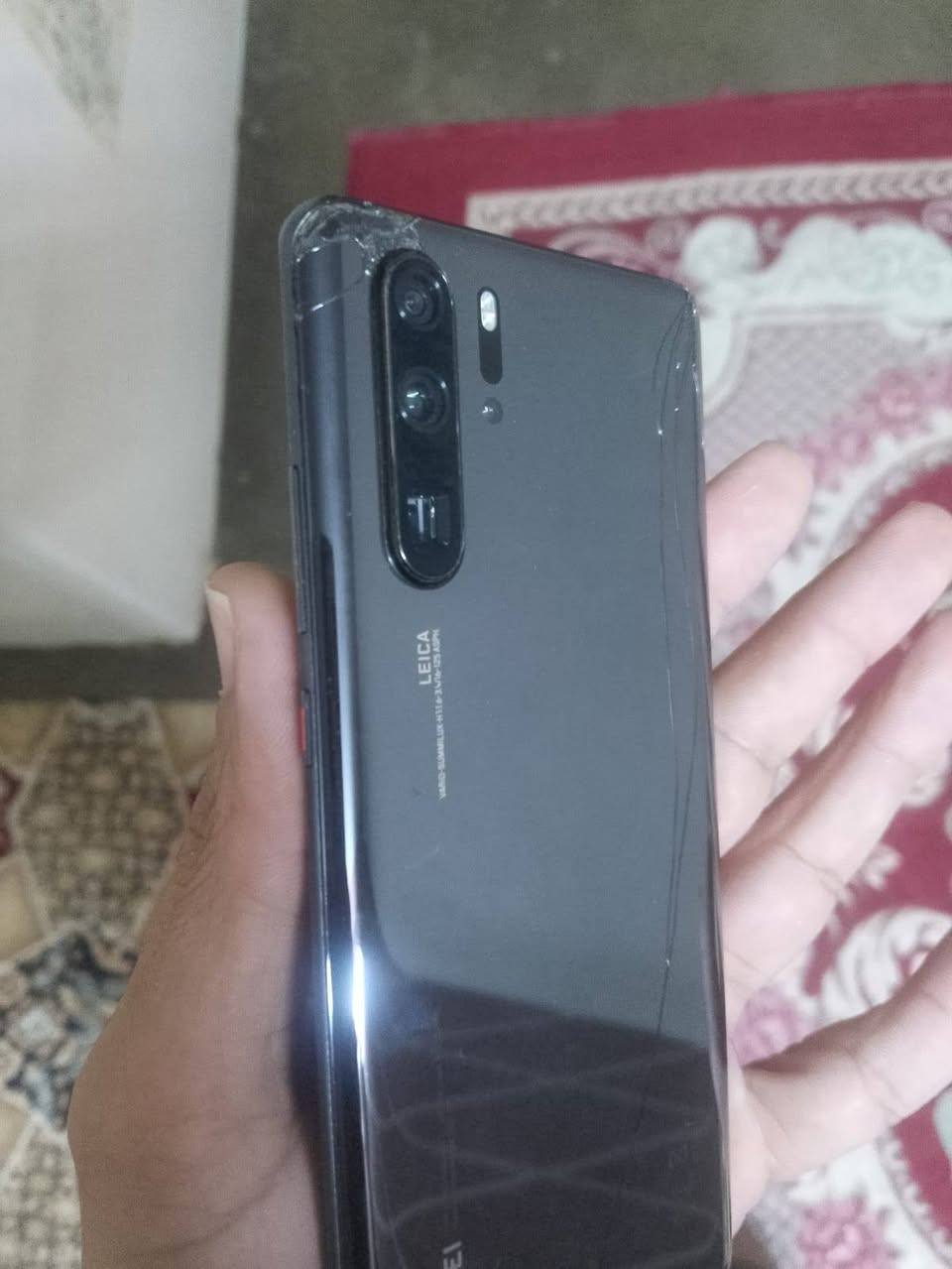 HUAWEI P30 Pro/ للبيع
كل عيب مابي فقط الكلاص بي هاي ثربتين سعره 90الف شاشه من هنيه كامره زوم 50


**إذا كنت صاحب هذا الإعلان وتريد حذفه لأي سبب، رجاءا أرسل رسالة إلى الدعم الفني**