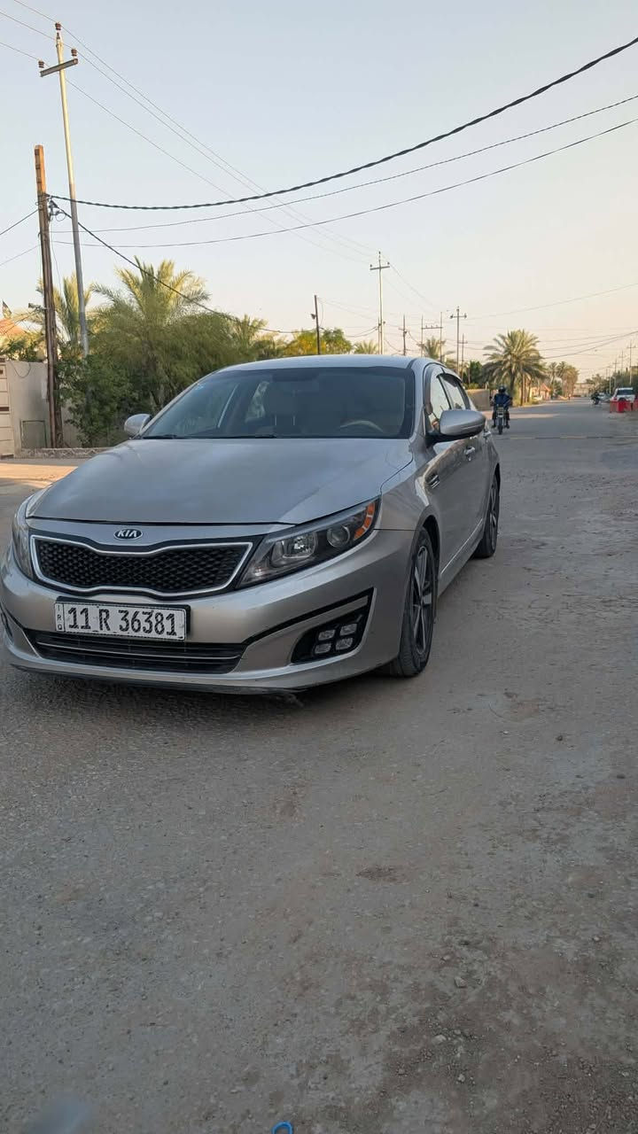 السلام عليكم 

كيا اوبتما موديل ل2015

وارد امريكي مكينه 2400

رقم بغداد انكليزي سنويه ورقم جديد

بيها اربع قطع صبغ 

للبيع او المراوس حسب او اذا فلوسك ناقصه شي بسيط تدلل

بيها عته بسيطه بالكير يرادلها تبديل تورباين فقط 

للاستفسار *********** واتس اب متوفر
