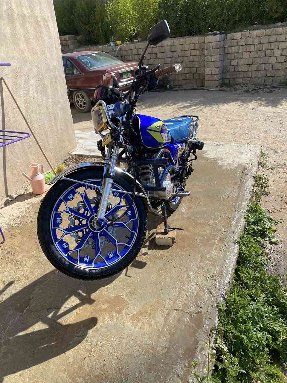 للبيع او مراوس بقفاز سونك نضيف الموطور نضيف جدام العين السعر٦٥٠شعندك قفاز نزل بل تعليق ***********
