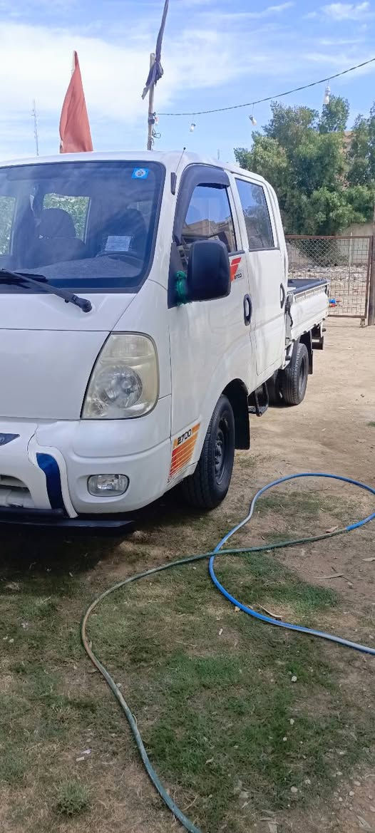 كيا موديل 2009
سلام عليكم عندي سياره موديل 2009 
مكينه كير اكسن شاصي تخم تاير صدر جديد 
رقم بابل بسمي تحويل ثاني يوم عنوان سياره كربلاء 
سنويه 2030 اني مامتواجد على الفيس الاستفسار اتصال على رقم الموبايل ***********
