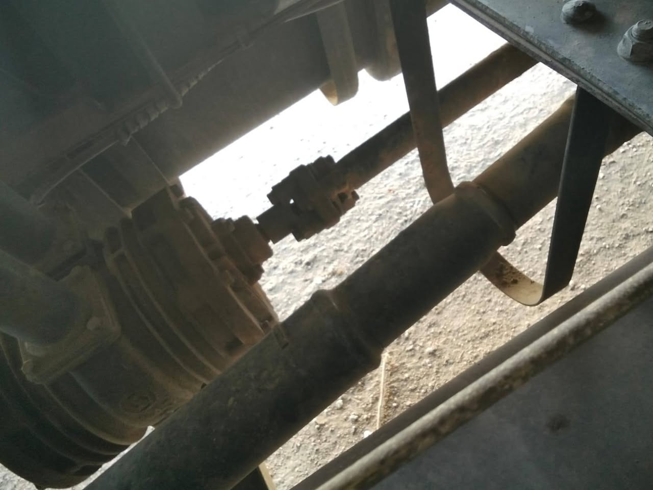 السلام عليكم للبيع عدد مال مياة ثقيله  العنوان ذي قار الرفاعي لاستفسار وسعر على رقم ***********
