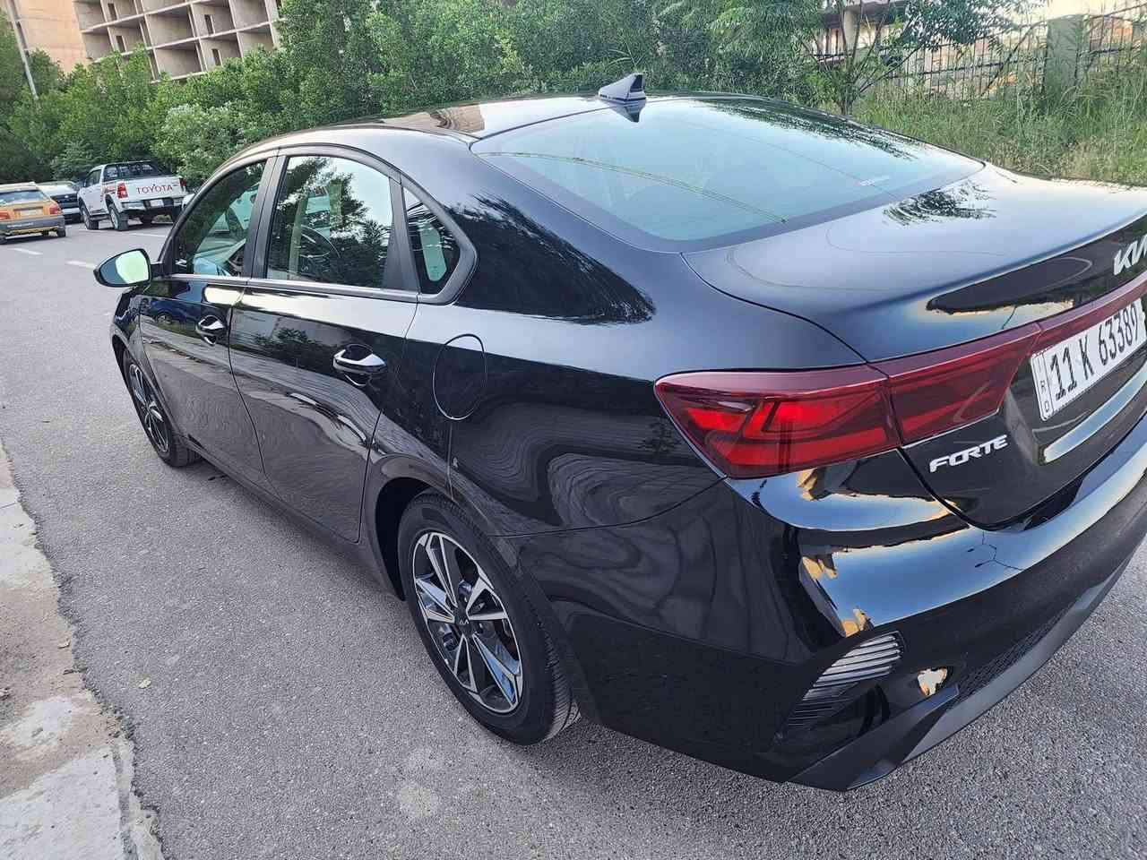 السلام عليكم فورتي ٢٠٢٤ امريكي حادثها جاملغ وبنيد موضح بالصور  جديده جداااا  بدون اي نقص جاهزه ماشيه ١٦ الف ميل محرك ٢٠٠٠ دوش رقم بغداد وبيها صبغ من امريكا قماره وجاملغات خلفيه كاتبين اثر حالوب السعر ١٣٢ ورقه الاتصال *********** ابو مصطفى بغداد اليرموك
