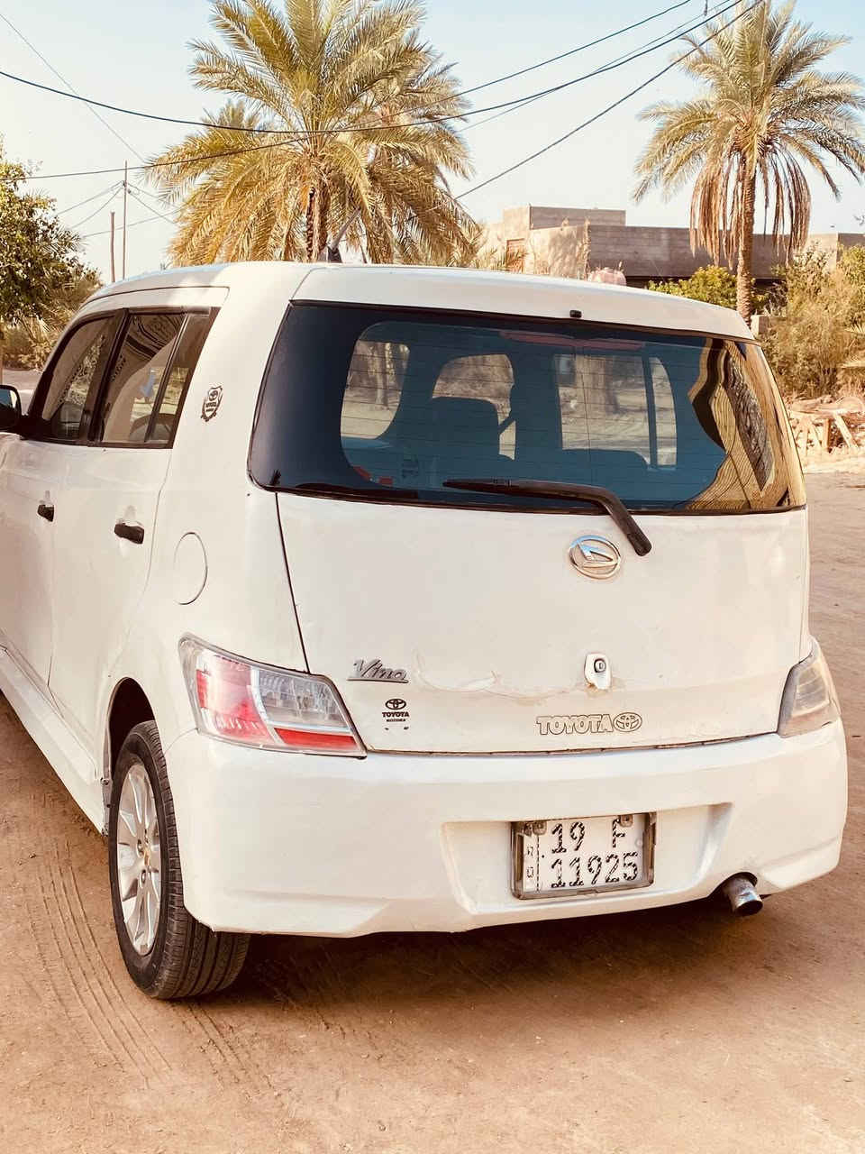 السلام عليكم سياره داهيستو ياباني موديل 2007 رقم انكليزي كربلاء ب اسمي كير مكينه حداديه كفاله. بيه بارد قليلل. سياره اقتصاديه جداً وعائليه. جام كهرباء. مري كهرباء. تحكمات. شاشه ايباد. تخم سماعات شغال. تخم تاير جديد. ماسحات امامي خلفي. سياره مابيه نقص تجي وتفحص مكاني كربلاء. الهاتف *********** بي واتساب. السعر 57 بيه مجال.
