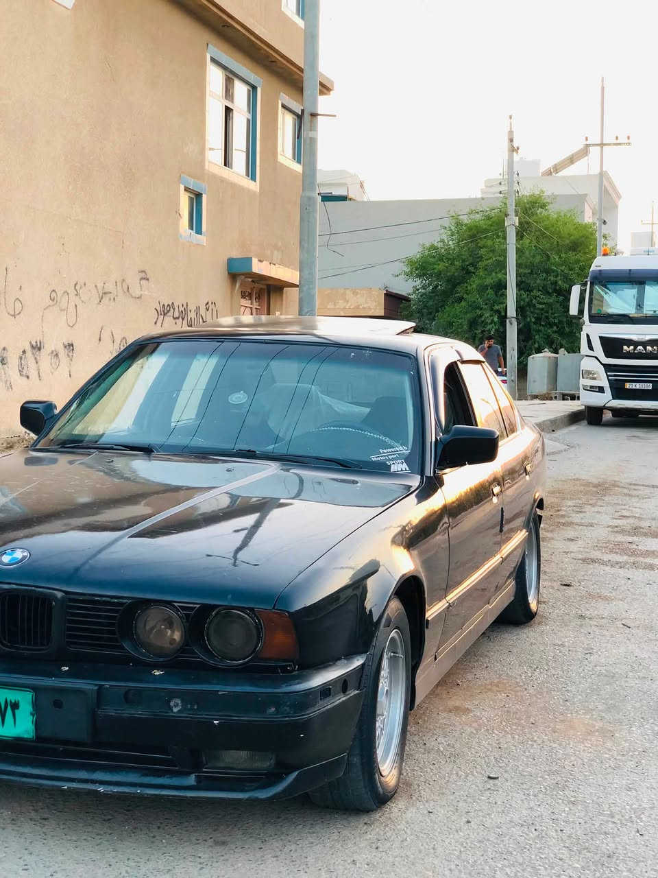 سەرەتا بەناوی خوای گەوورە BMW مۆدئلی ٩٢ سڵایت ABC  سڵایتوو شتی مەزبووتە ٥٢٥ گێڕ حادی گئڕوو مەکینەوو ئەکسیلی مەزبووت بئ مشکیلە سەیارەکە زۆر جوانوو ڕێکوو پێکە چوار تایەوو ویلی حەسیری لەژێرە ماڵی دۆستە سەیارەکە حلوجە ماڵی مەدەنی بەشەرت لە ڕانیەم سحری ٢٥ محامەلە گۆڕینەوەش ئەکەم لەسەر دڵ گرتن تکایە گەر مشتەری نیت نە سەری خۆت نە سەری منیش بهێشێنە لەگەڵ ڕێزم بۆ هەموو لایەک


**إذا كنت صاحب هذا الإعلان وتريد حذفه لأي سبب، رجاءا أرسل رسالة إلى الدعم الفني**
