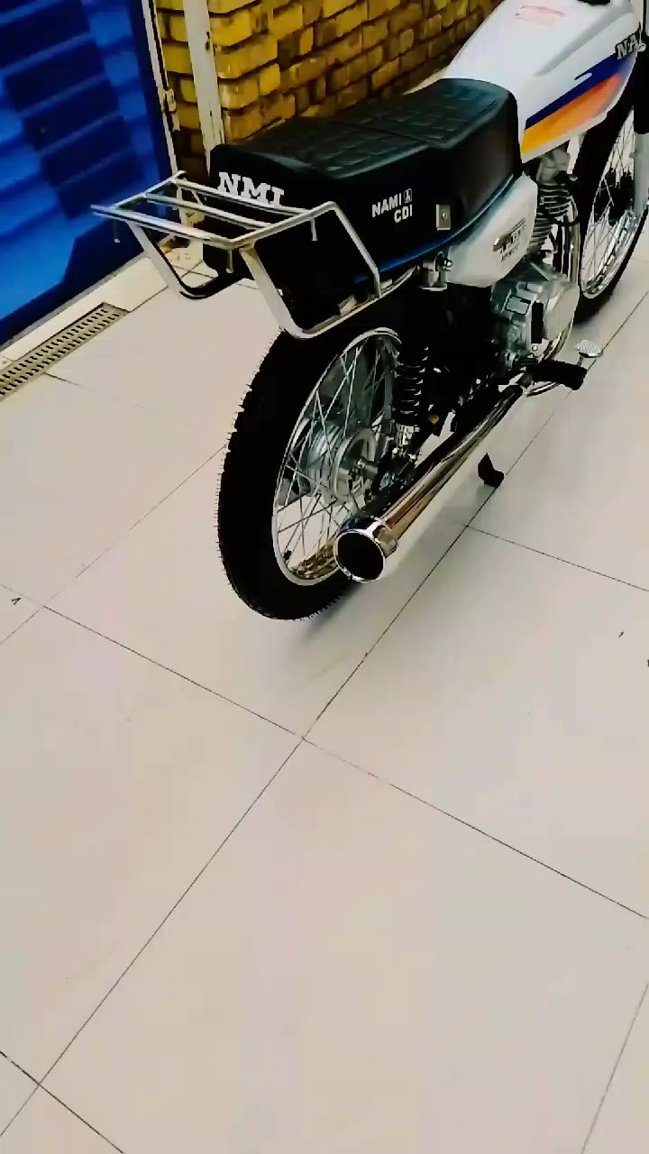 سلام عليكم دراجه للبيع اوراق سكنر صالها شهر من تعمرت شرط غراضهاا كلها من سيد خلدون هاذ الرقم***********
