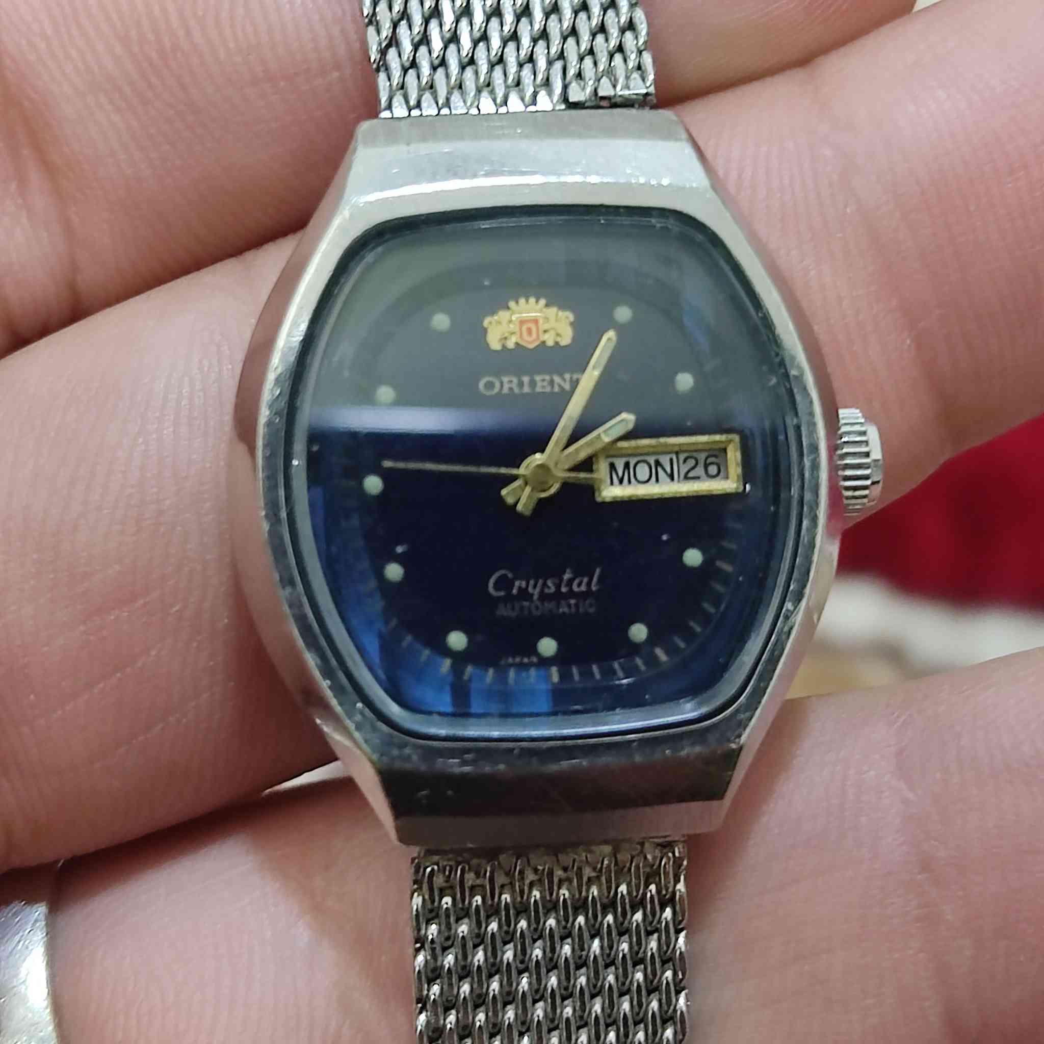 22ساعة نسائية للبيع نضافة تامة وكلة شغال اليوم وشهر لتواصل خاص او واتس ***********
