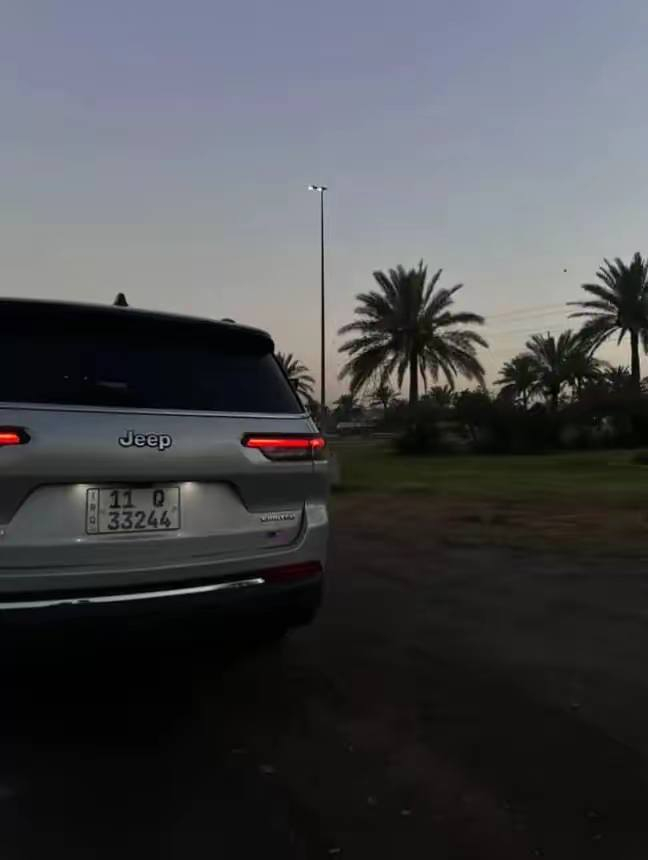 🚙سياره _جيب_ كراد_ شيروكي⏹حادث سرقه كل القطع الخارجيه  بيها صبغ باب و شويه من بنيد وجاملغ  
🔹 الموديل: 2022
🔹 المحرك: 6 سلندر 3600
🔹 المسافة المقطوعة: 50 ألف ميل
🔹 المواصفات:
✅ تبريد ثلاث قطع
✅ لايتات زينون متكيفة
✅ كشنات جلد عدد 7
✅ بريك ذاتي أمامي وخلفي
✅ تحديد مسار
✅ مثبت سرعة
✅ شاشة تدعم CarPlay
✅ كشنات تدفئة
✅ رادار أمامي وخلفي

السعر: 30000$
📩 للتواصل: ***********

📍 الموقع: بغداد
