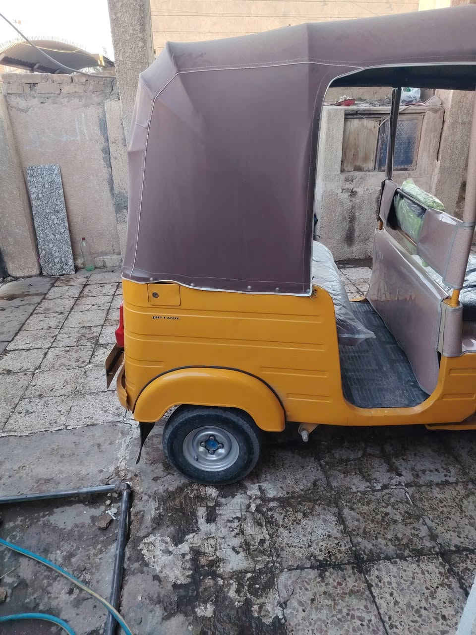 سلام عليكم تكتك موديل ٢٠١٩شهر ١٢ مرقم بسمي العنوان دوره حي الصحه للاتصال ***********
