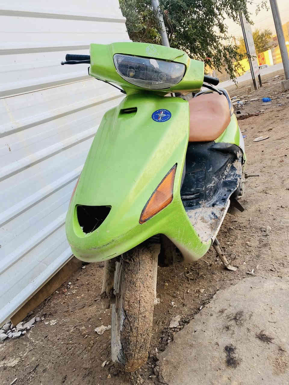 السلام عليكم دراجة فراشة نثية للبيع السعر ٣٥٠ مفتوحة مرة وحدة كلشي شغال بيهة لايت بك لايت وسلف المكان ديوانية الفرات لالاستفسار***********
