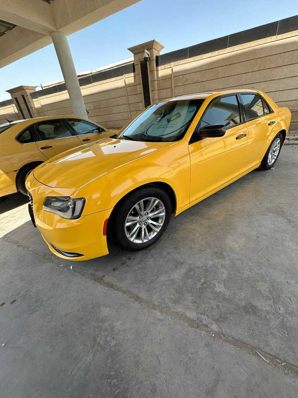 السلام عليكم اوباما  2019 مرمزه 20 السياره فئه الاس السياره الجديده  رقم بغداد الس معرفه مواصفاته بيها قطعتين تبديل  خطها بغداد بصره ماشيه 180  بيها منضومت قاز ومنضومت زنون عدسات السعر 225 وبيها مجال قليل موجوده بلبصره***********
