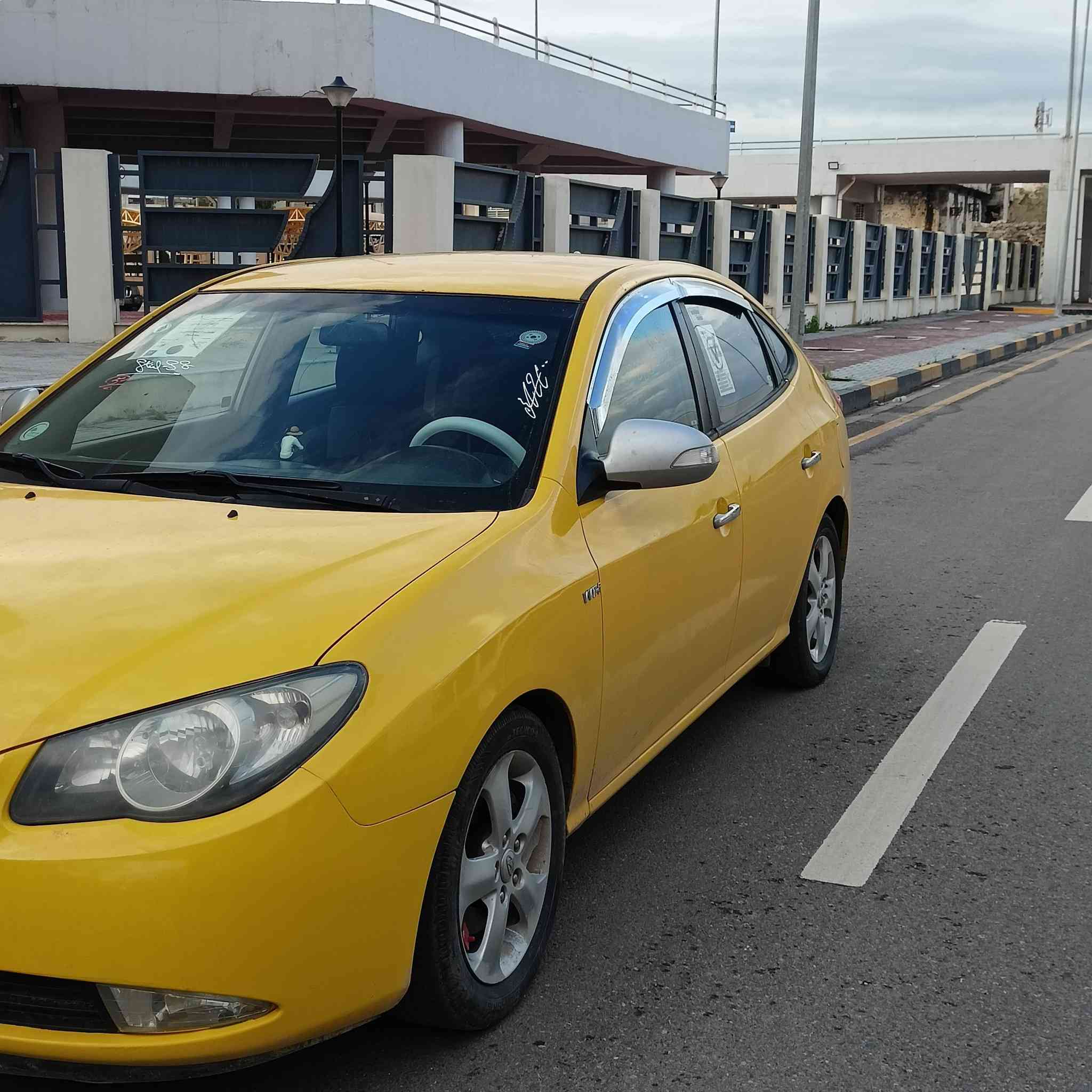 افانتي 2010 رقم بغداد انلكيزي اب اسمي هيئه غرامه صفر كير محرك كفاله صدر امامي خلفي ضرر جاملغ خلفي بلا دواخل وتلكيط تكسي مكان الايمن السعر 113 
***********
