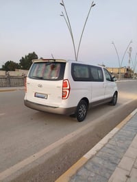 سياره للبيع موديل 19  للستفسار 07821636529 ما متواجد خاص