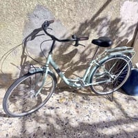 بايسكل بناتي • ياباني • استعمال قليل