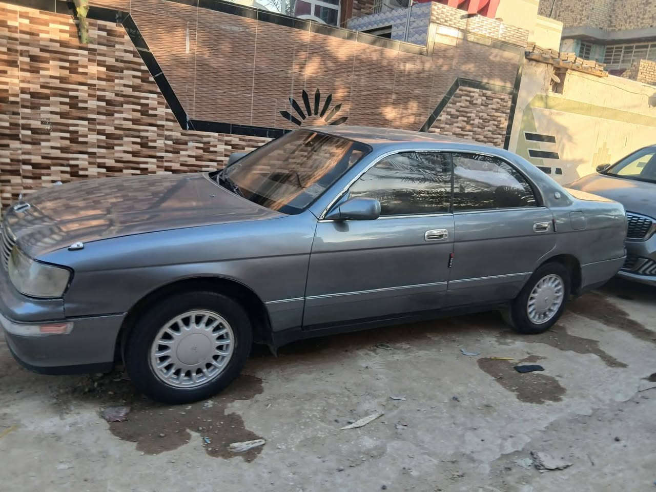 بطه متصل نجف الماني محرك وكير وحداديه وتيارات وباتري كله نضيف حلوه داخل وخارج مالك يريد تحويل منضومت تبريد كامله بس مايشتغل السعر 38 الشراي يتصل *********** عنوان حله نادر
