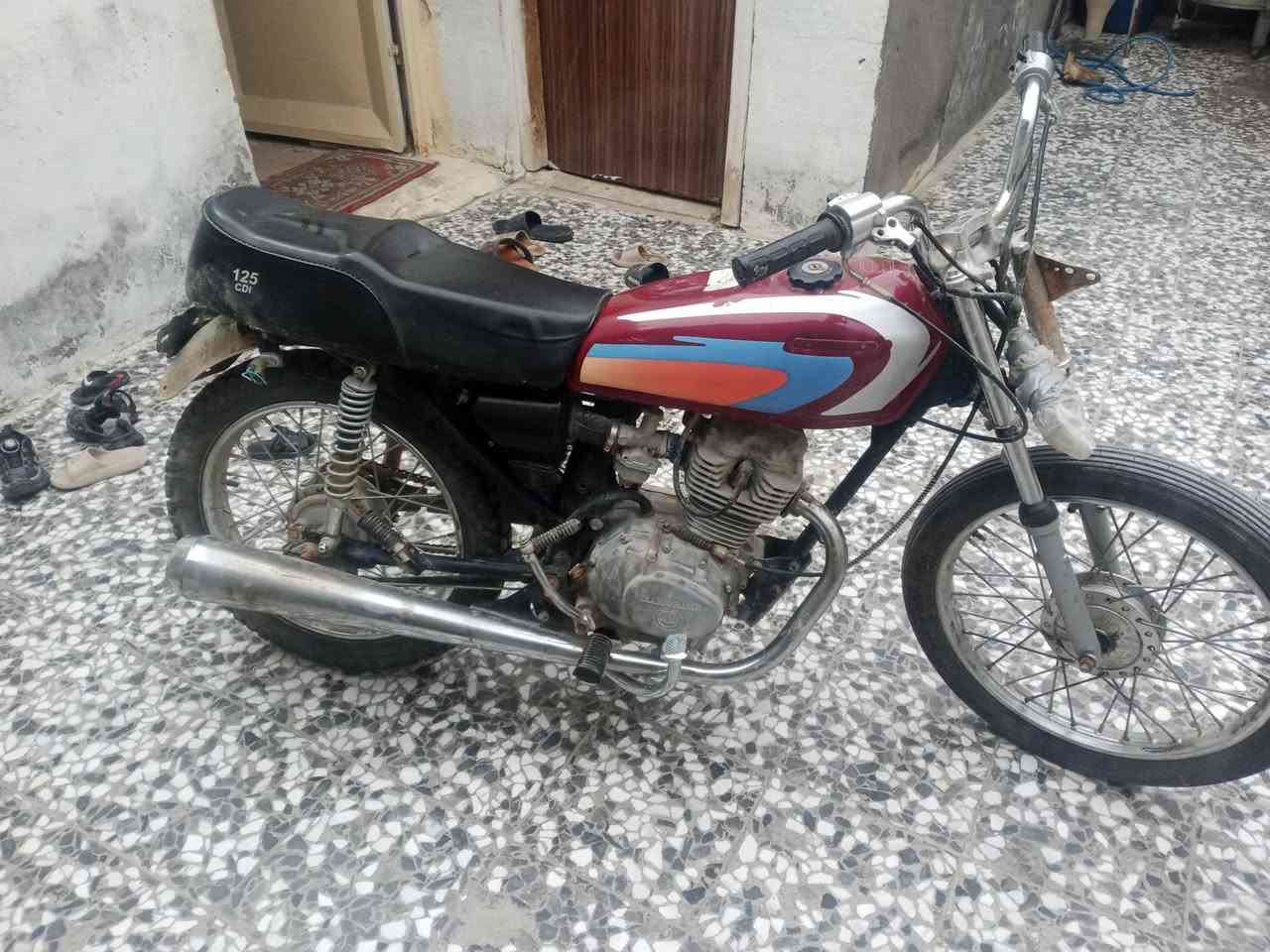 السلام عليكم
 دراجه كلك للبيع
مكينه فول
 مكان نجف مشخاب 
السعر 160بيه مجال قليل
***********
