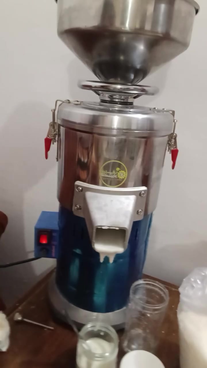بسم الله 
زبده الجوز الهند زبده طبيعيه عضويه خاليه من المواد الحافظه وخاليه من اي مواد اخرا طبيعيه مئه بالمئه 
لسنا الوحيدين لاكننا الافضل باذن الله لطلب واتساب ***********

