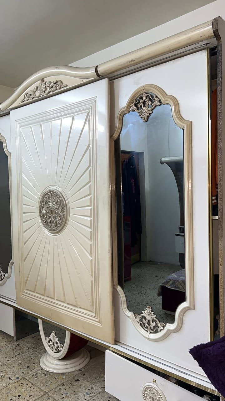 السلام عليكم ورحمة وبركأته 
غرفة للبيع بـ 200 
📍الموقع - بغداد
***********
