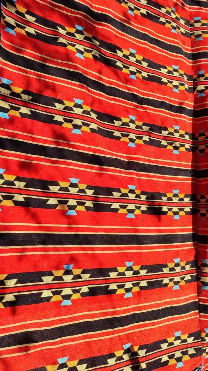 سلام عليكم قماشه ديوأن للبيع سعر متر 300الالف ***********
