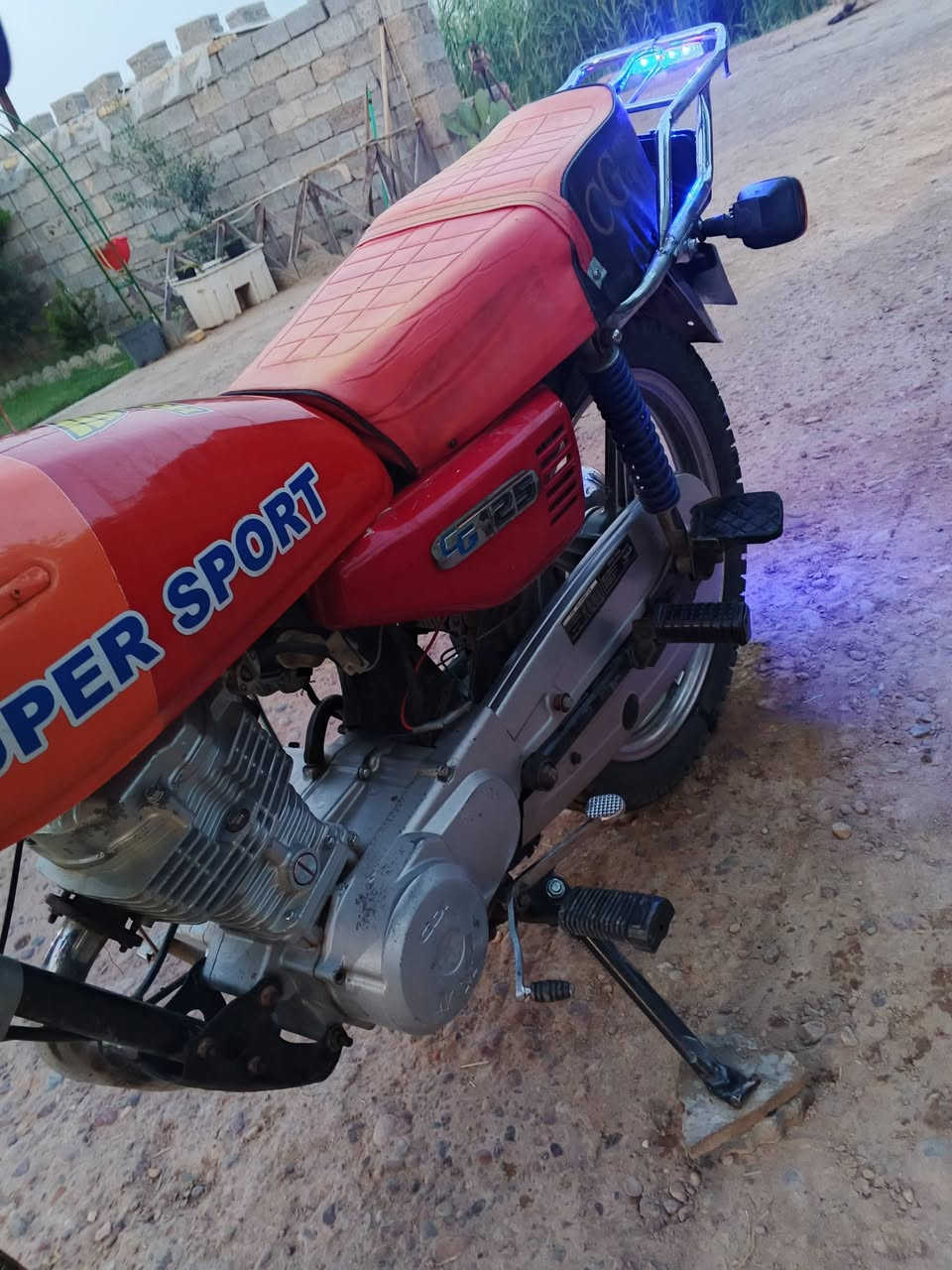 سلام عليكم دراجه نامه أربعه كير كلك مابيه أوراق دراجه كهربائيات كله شغاله نگره من أول هندر دراجه شوفت عينك نضافته مكاني أطراف الشعله منطقة إبراهيم بن علي السعر وباقي التفاصيل خاص والشراي يشلع عيوني *********** واتساب
