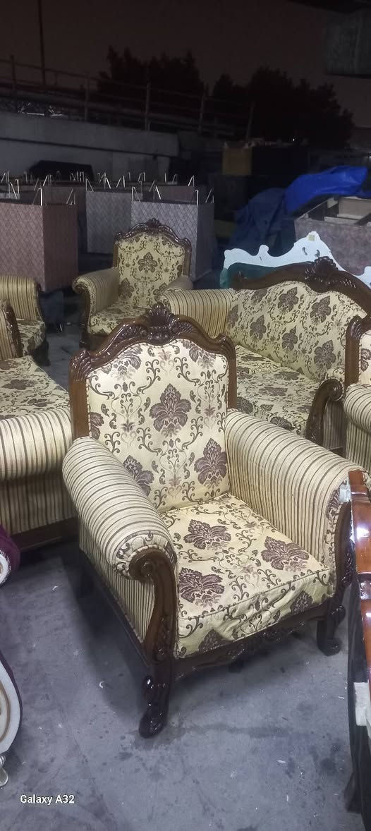 للاستفسار ***********
