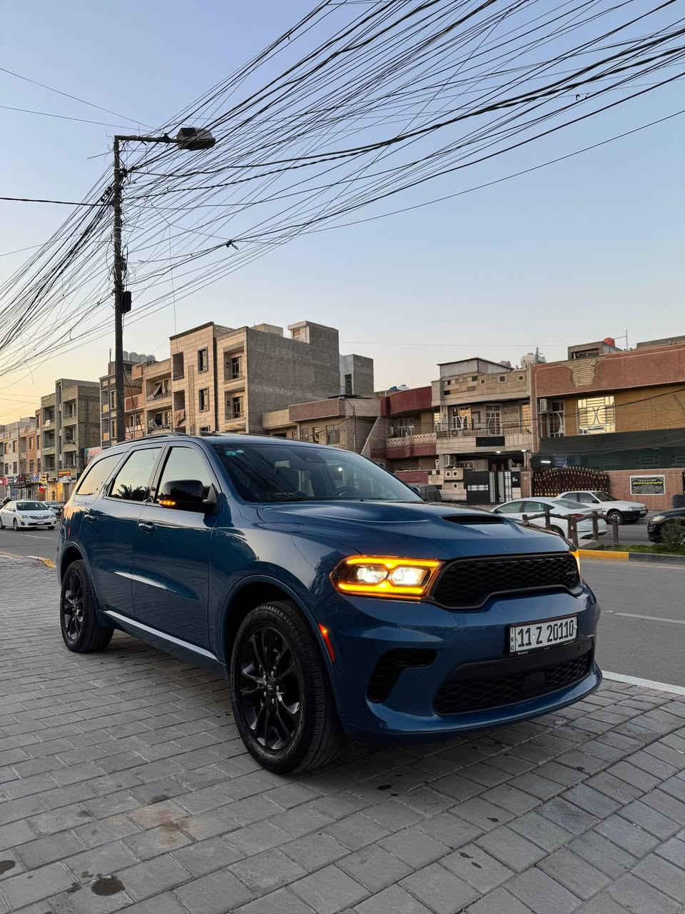 السلام عليكم
للبيع. دوج دورنگو 
2024 gt plus
مكينة 3600 /v6
رقم بغداد مميز 
باسمي تحويل مباشر 
Black top 
وارد أمريكي /كلين تايتل 
ماشية 40 الف
لون ازرق بحري 

فول موصفات 1/1
كشنات جلد 
تدفئة وتبريد مقاعد
ستيرين كهرباء 
تدفئة ستيرن 
فتحة سقف / سلايد روف
كشنات كهرباء 
خزن ميموري
شاشة كبيرة 10.1
Vip سبعة راكب 
تشغيل عن بعد 
بصمه دخول ذكي 
مانع تصادم
حساسات امامي خلفي
نظام تحديد المسار 
رادار امامي 
رادار جانبي
تدفئة وتعتيم المرايا الجانبية
سماعات  Bose
كامرة خلفية مع توقف ذاتي
شاحن لاسيكي 
نظام Auto Stop
صندوق كهرباء 

السعر / 387 $ وبيها مجال بسيط 
بغداد حي القاهرة 
للاتصال ***********
