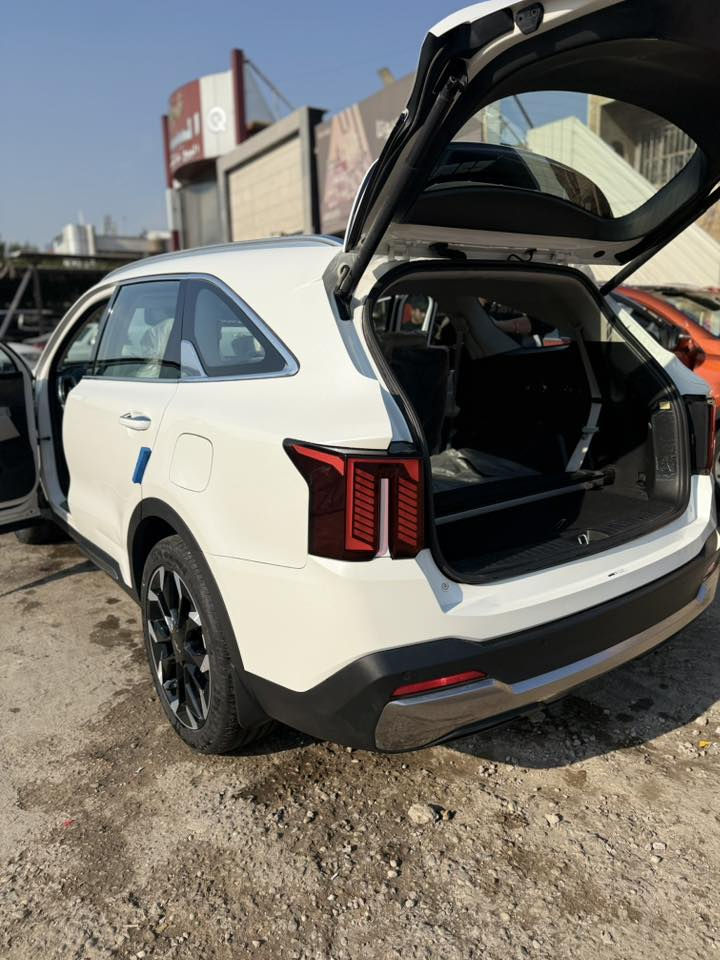 سلام عليكم
سورنتو 2024 للبيع فقط 

مواصفات / ويل 20 داتا شو حجم المحرك 6v

ماشية / 42 الف  

سياره بيهة طخه بل باب لخلف سايق وباقيه ع وضعة 

سياره جديده كير محرك حداديه مكفولات 

رقم بغداد تحويل ثاني يوم 

مكاني بغداد / الحبيبية 

*********** 

***********
