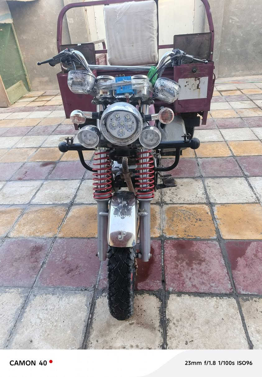 سلام عليكم ستوته مديل صوليه كهربايات كلها شغاله مامصبوغه بلاديه ورقت وكيل ووراق كمارك ستوته نضيقه مكاني بابل القاسم السعر 1300وبيها مجال رقم تليفون ***********
