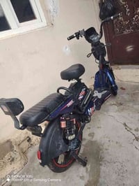 دراجه شحن جديد بطاريه جديد مابي اي عيب سرعه 100حقيقي سعر 200 عنوان كرك...