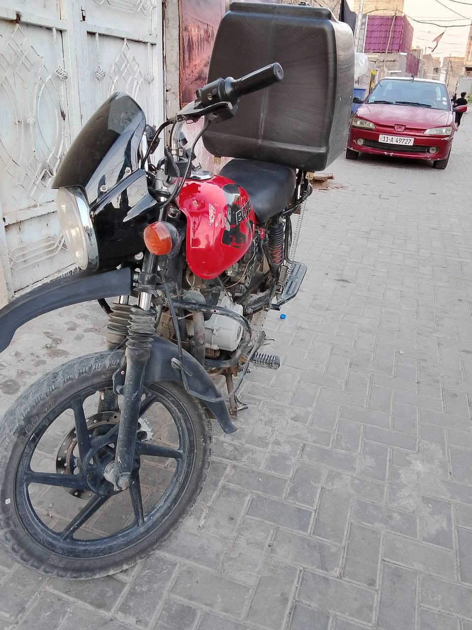 سلام عليكم دراجه بوكسر جبلي البيع موديل 22دراجه الدراجه عوزه شويه نواقص العنوان بغداد البلديات الرقم ***********

