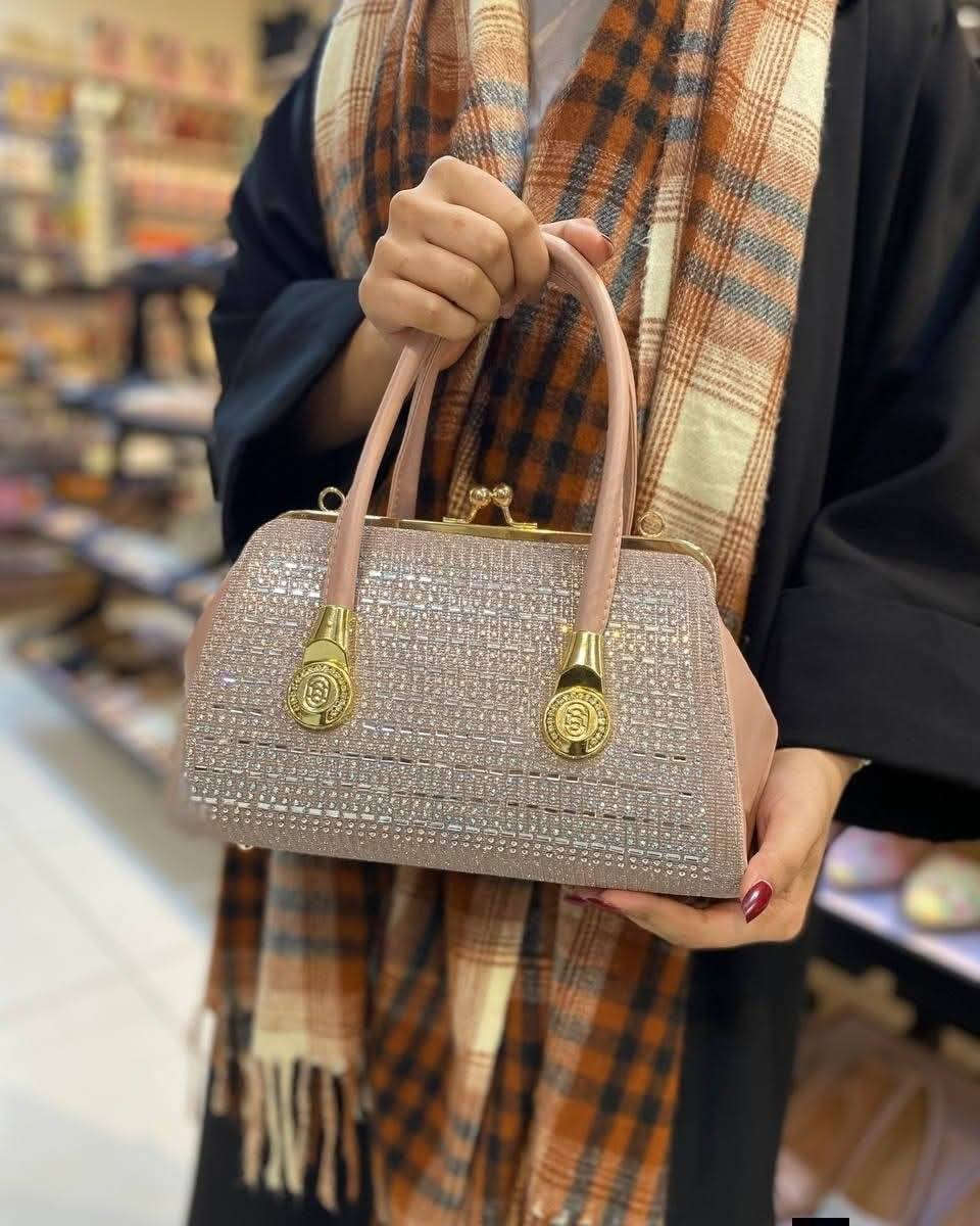 مساء الخير .... .وفرنا لكم .. 🍋🍋🍋
حقيبة عرايسي   ترند 2026 جلد  تصميم مميز و انيق ....
سعر ب١٥  الاف 
  العنوان : كوت / شارع الهورة / معرض الرواق  يوجد خدمة توصيل لكافة محافظات العراق 😍 واتساب *********** __*********** الجمال 🌹الأناقة 🌹 البساطة 🌹النزاكة 😁

#اكسبلور #اكسبلور_فولو_ي_حلو🔥😴_ي_عمري #اكسبلور_فولو_شوفو_البوستات_الي_قبل_راح_تعجبكم دهل اوران, واسط
