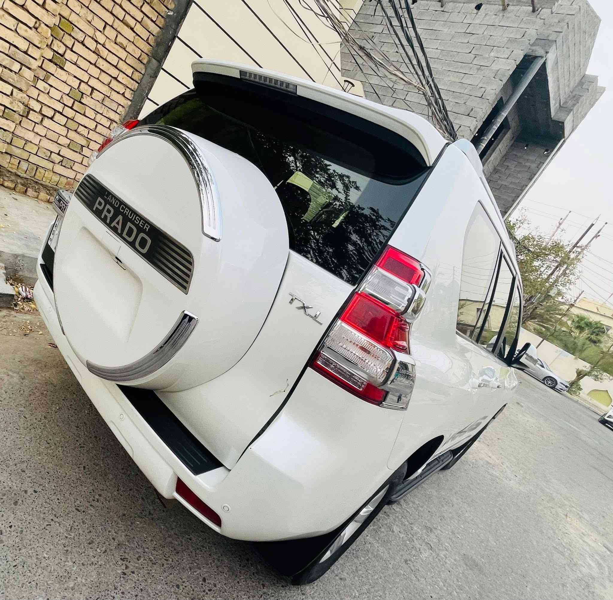 السلام عليكم برادو 2014 TXL رقم سليمانية باسمي وكاله تحويل شرط سيارة جديدة جداً مواصفات المعروفة لايت اسود كشنات كهربائي فتحة 
السعر 318 
للاستفسار ***********
