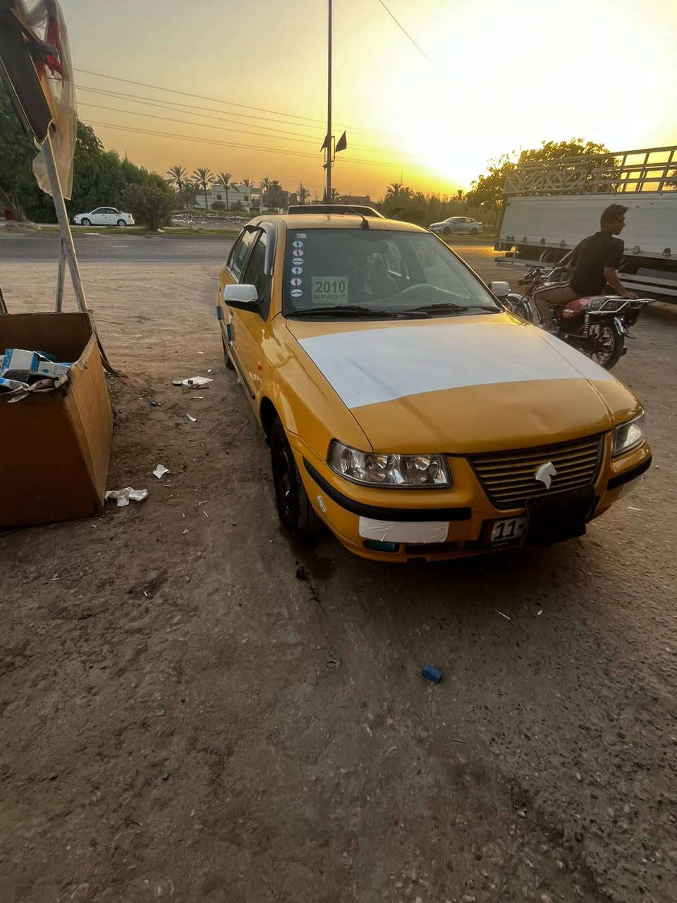 السلام عليكم سمند للبيع ٢٠١٠ سياره جاهزه ما ناقصه شي مكينه كير تبريد حداديه دواخل نضيفه كل نقص ما بيه مدوشمه جديد ترايه حلو السياره كامله مكمله تشغل وتمشي مصفره هيه وغرامات مداور ثاني يوم السعر ٢٩ وبيه مجال قليل مكاني بابل حله الشراي يتصل ***********
