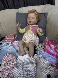 لعاب • ملابس • توصيل