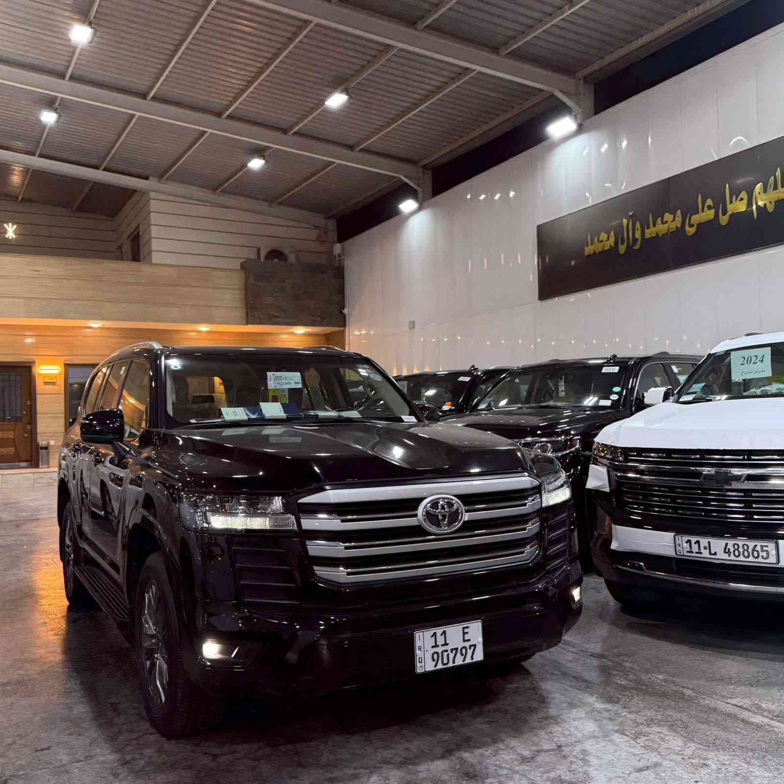 لاندكروز 2022
ضمان شركة ساز كفاله من حادث او ضربه مع كفاله كير ومحرك 
ماشية 25000 كم 
مواصفات فول GXR
فتحة 
3 شاشات تطبيق 
رقم بغداد جديد سنويه جديدة
محرك 4000 تنفس طبيعي
السعر 65$ الف دولار 
رقم التلفون / ‭0773 510 2752
