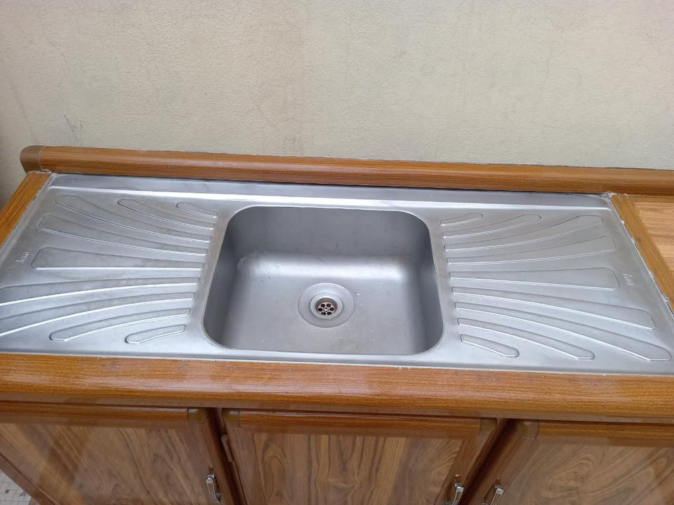 سلام عليكم كاونتر للبيع اخو الجديد 4 متر
***********

***********
