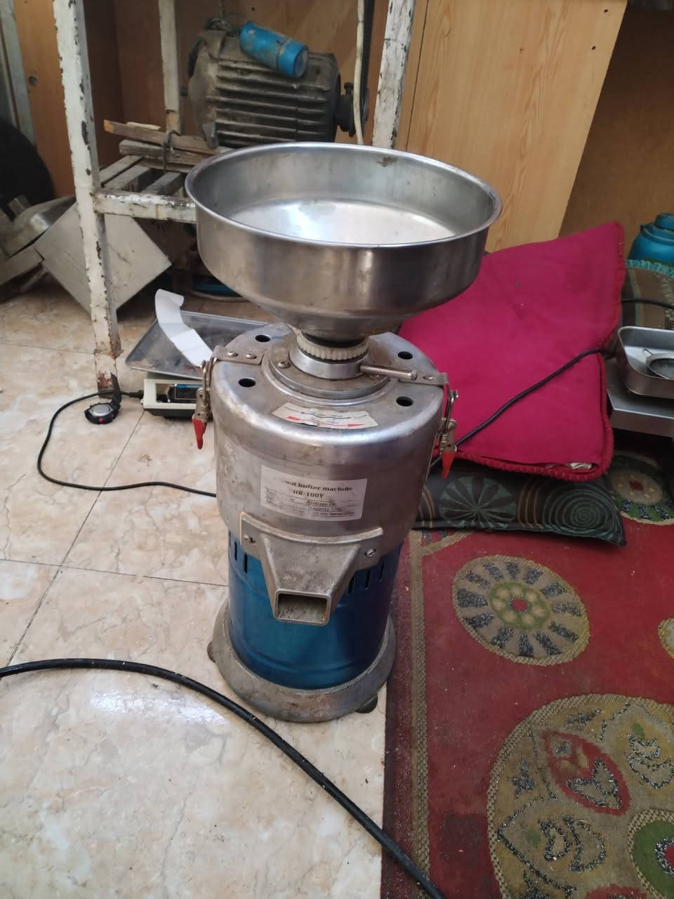 مكاين تخم كافت أصناف
شتريد موجود مكان تاجي منشأ نصر
***********
