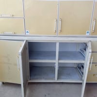 كاونتر مترتين نظيف.. 3 قطع..مرمر السعر ب 225..شراي يتصل 07723476267..ي...