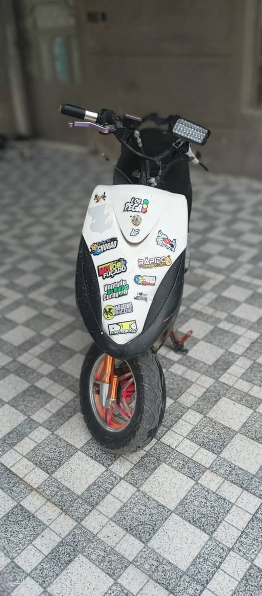 سلام عليكم ماكس للبيع بوشه 55لا نتقيص ولا تبخير ولا تجفيت شرط محرك صلف بكل وقت سعر 350بيه مجال ***********
