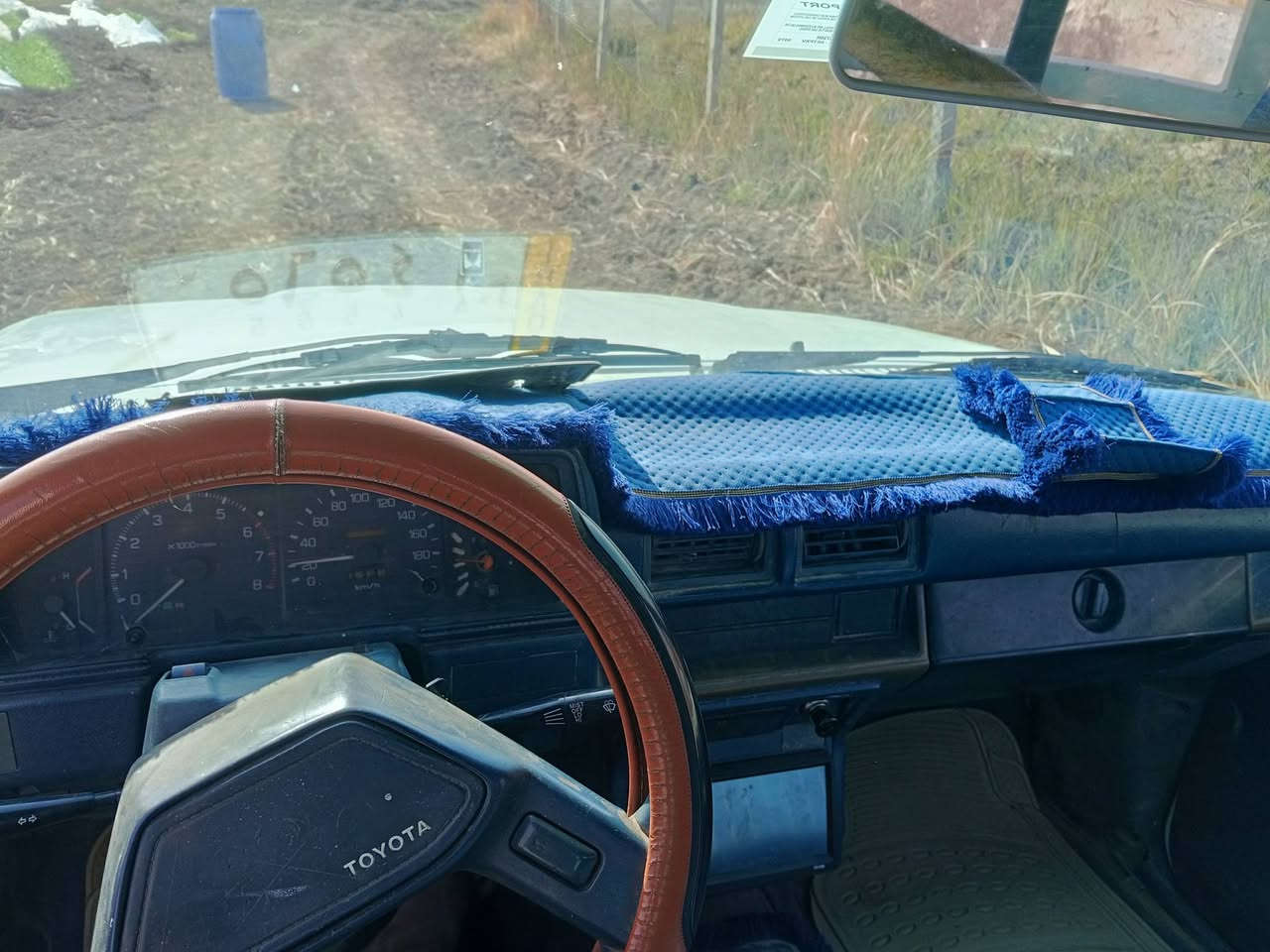 سلام عليكم السيارة للبيع مكاني الحردانيه المحرك نضيف لاتنقيص ولا تبخير السعر 55 وبيها مجال هاذه رقمي ***********
