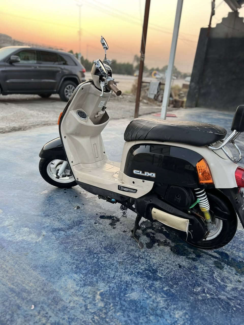 بوليس لبيع كفاله عامه ختم واحد وياه مكينه
اي نقص ما بيه سعر خاص مكاني حله 
***********
