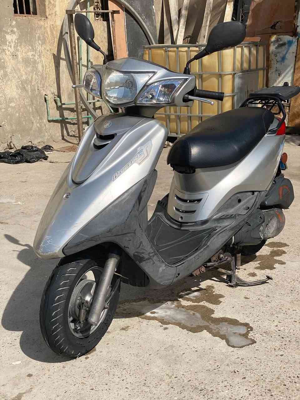 السلام عليكم درجه اكزز بريز  جديده رنبه 
درجه كله بلاديه خير من الله   شلعه ومعدال شغاله  مكينه خرسه ناعمه  كهربائيات كله شغال شاير يمنه يسره عداد كليو متر شغال الايت عالي ناصي كله شغال بريك مامي خلفي   مكفوله كفاله عامه
السعر 700
***********
