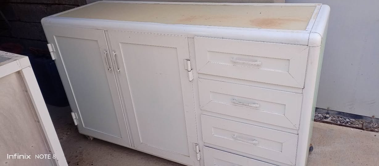 وصلت وجبه جديده من كاونترات مستعملة للبيع حيل انظاف ***********
***********
