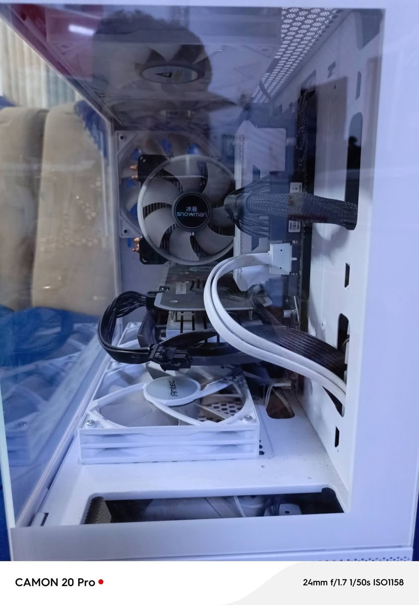 السلام عليكم كيس للبيع 
مواصفات 
4060zotak 8vrm
رامات 2x8 ddr4 3200
المعالج i5 12400f
التخزين m.2 256 +hhd1t
المذر بورد h610
البورد 600w


**إذا كنت صاحب هذا الإعلان وتريد حذفه لأي سبب، رجاءا أرسل رسالة إلى الدعم الفني**