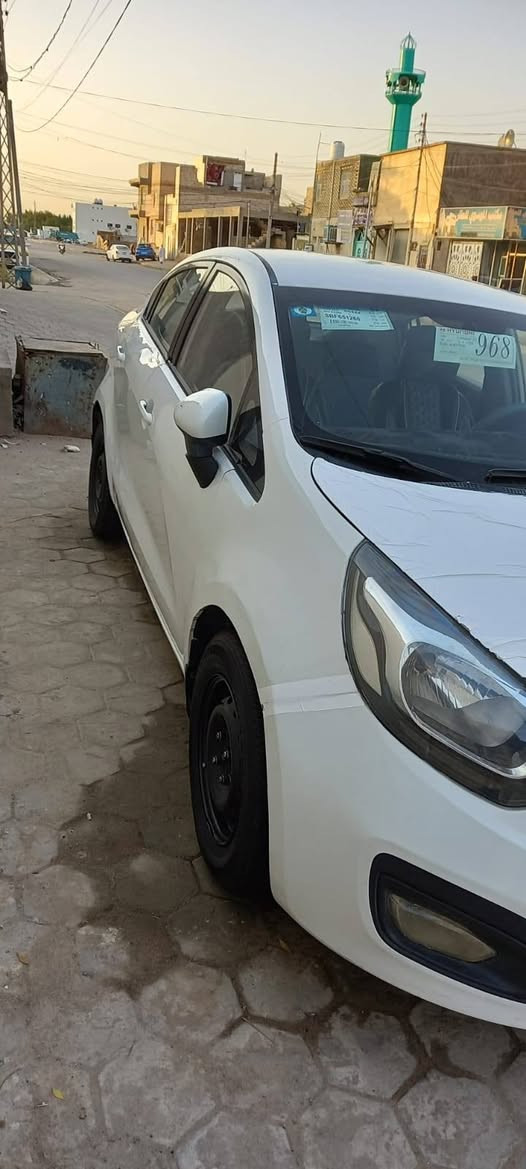 2013 خليجي 1600 قطرتين كير و محرك و تبريد مكفولات بيها تكحيلات صبغ بالبيبان و بارد  بدون تبديل رقم دولي مداور ثاني يوم للاستفسار اكثر او واتساب *********** مكان السيارة #النجف
