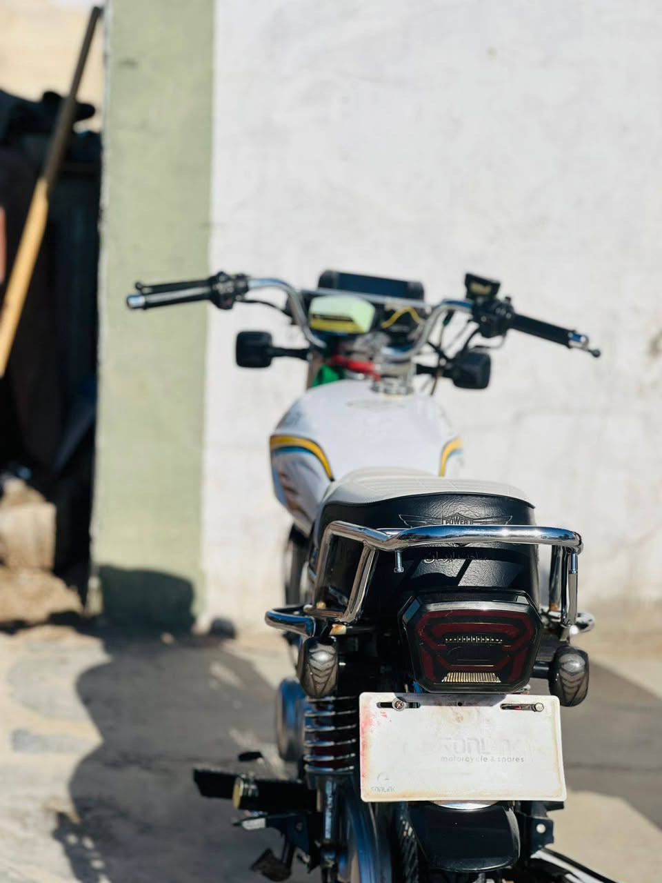 السلام عليكم دراجه تيكر سونك ٢٤ شكل ٢٥ ٥كير  كفاله عامه أوراق سعر ٧٠٠ وبيه مجال بصيط بابل شوملي قرب صيطرت الخضريات ***********
