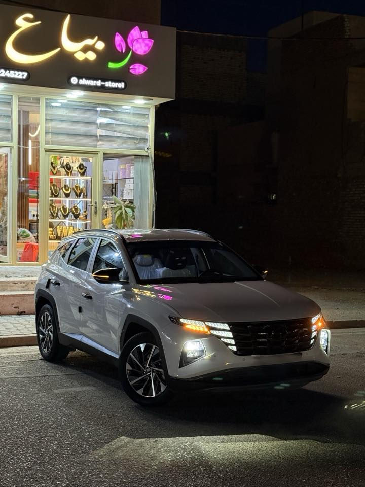 السلام عليكم 
توكسان 2024 خليجي كفاله عامه عدا كارت بسيط بالبنيد وشويه بالجاملغ والباقي كفاله 

المواصفات / تشغيل عن بعد 
ماشيه 27 الف كيلو
كامره خلفيه بلاد 
شاشه كبيره +عدادات هم شاشه 
مخارج شحن Usb امامي خلفي 
تبريد قطعتين ثلج 
تحكم جام كهرباء 
سبير جديد ومنازل خطوه 
تخم التاير البلادي جديد كلش 
 السياره كلش جديده وعلى ايد وحده رقم بغداد مداور ثاني يوم

مكاني النجف الاشرف للأستفسار 
***********
