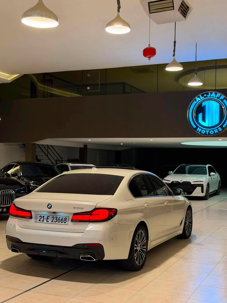السلام عليكم 
للبيع فقط  BMW 540i موديل 2020 ماشية 30 الف ميل فقط

فول مواصفات ( فتحة وكامرات 360 درجه ورادارات وداتا شو وحساسات ووضعيات قياده متعدده وكشنات جلد وخزن وتدفئة وبصمات وصندوك كهرباء وبعد هوايه مواصفات)
🚨مغلف ppf بالكامل 
🚨السياره وارد امريكي بيها جاملغ ونص بنيد صبغ بدون دواخل وگير ومكينه وحداديه كلها بشرط 
🚨السياره مرقمه سليمانيه وجاهزه
السعر : 298 $ورقه 
للاستفسار: *********** كاوه جمال 
او واتساب نفس الرقم 
العنوان : السليمانية المعارض الجديده معرض (الجاف)
